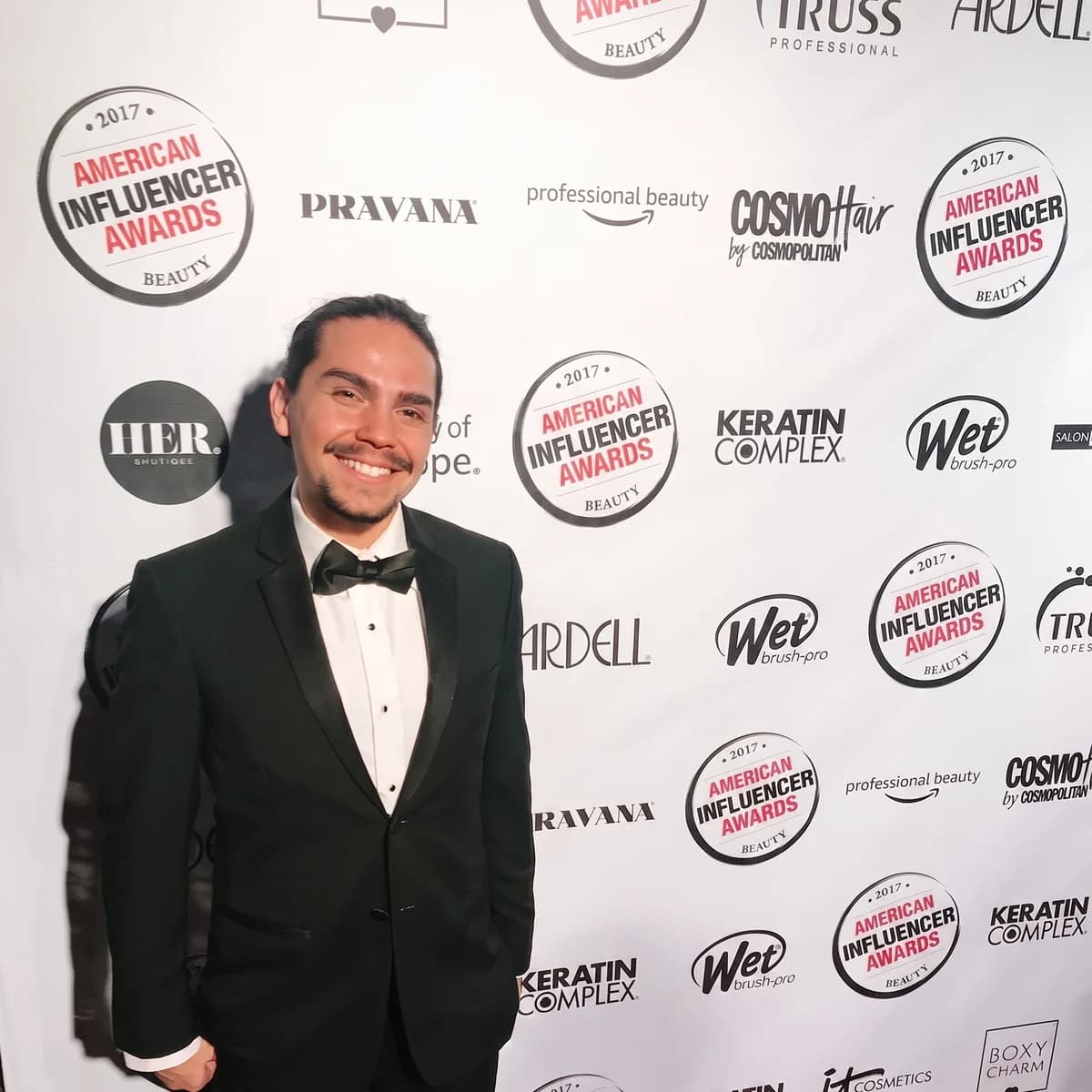 Matt on the red carpet at the 2017 American Influencer Awards